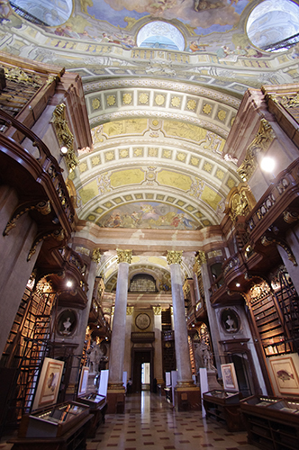 ウィーン　図書館